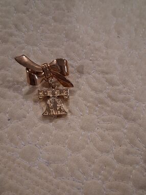 Goldtone  Ribbon Bow Brooch with Liberty Bell Charm